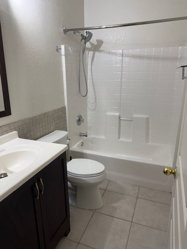 Building Photo - Spacious Single Story House in Natomas
