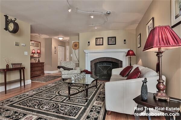 Building Photo - 35 Flint St