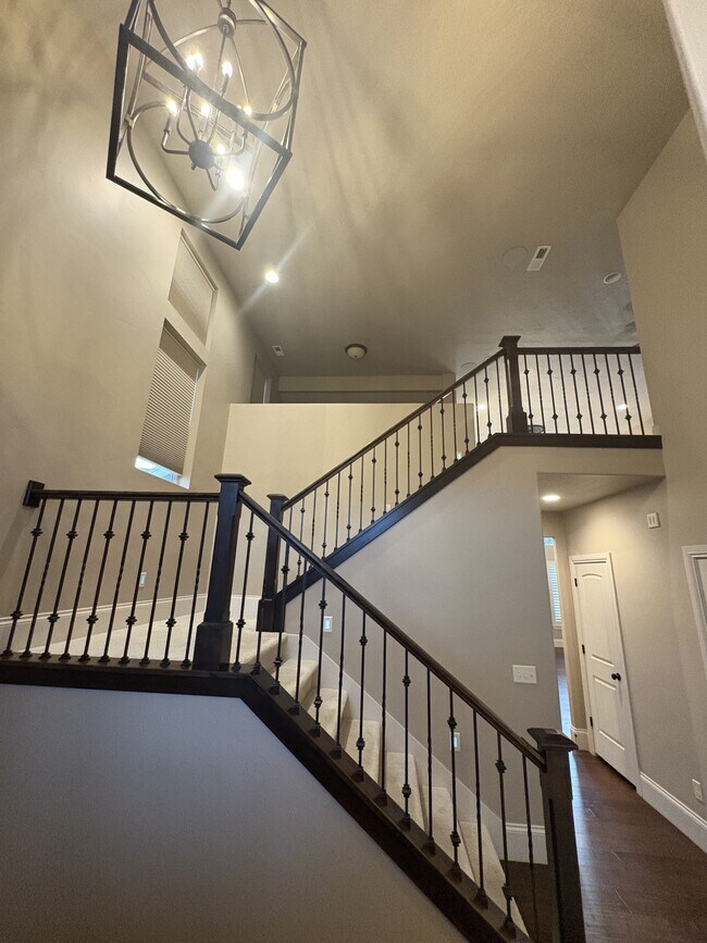 Building Photo - 431 N Fairway Dr