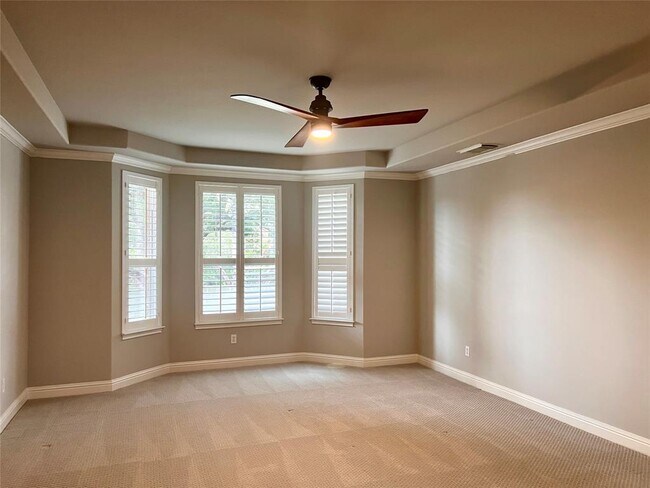 Building Photo - 13000 Bloomfield Hills Ln