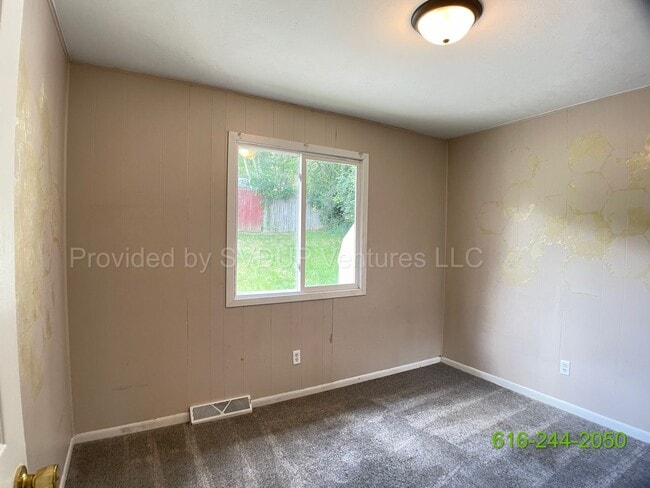Building Photo - 3 Bedroom 1 Bathroom By Huff Park!!