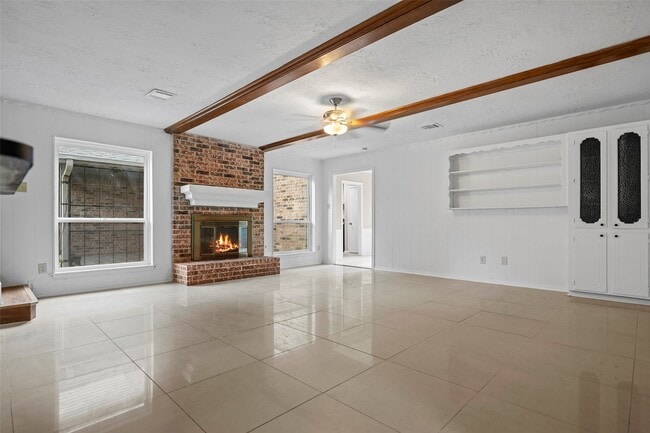 Building Photo - 4735 Charade Dr