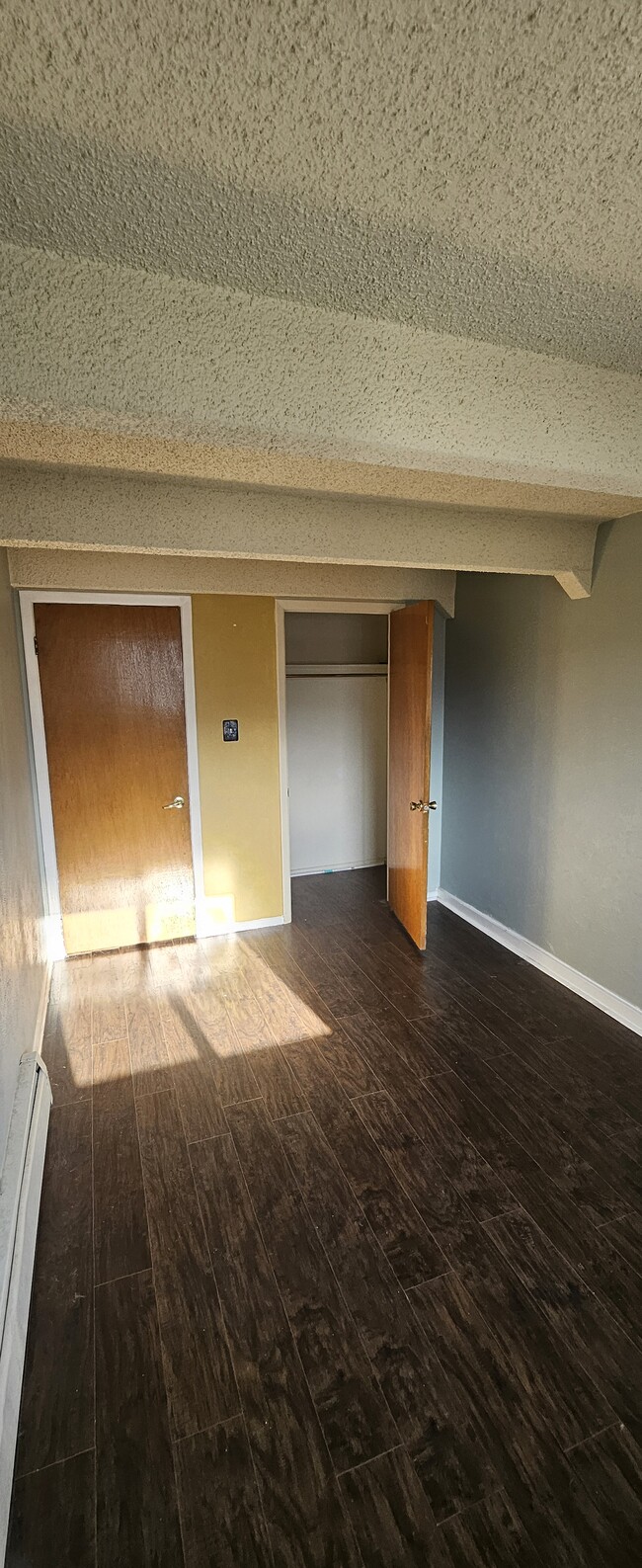 Building Photo - 4206 Loomis Ave