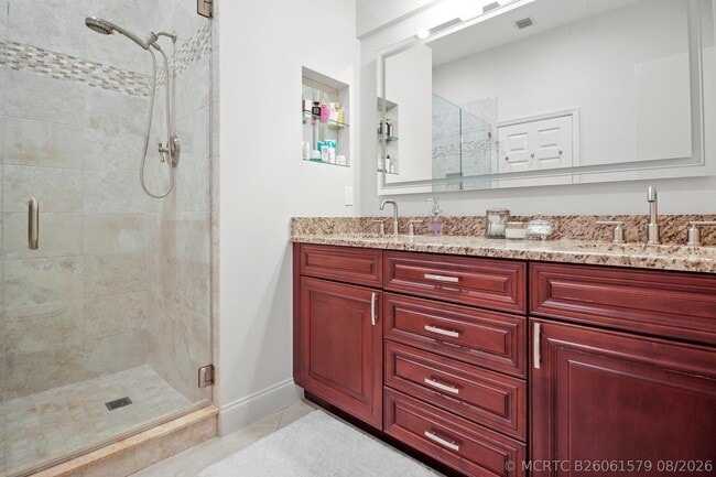 Building Photo - 4496 Hickory Dr