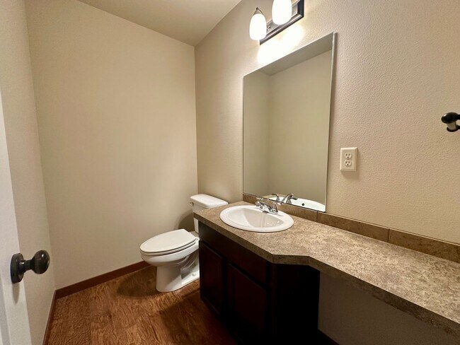 Building Photo - 5831 Pioneer Ridge Pl