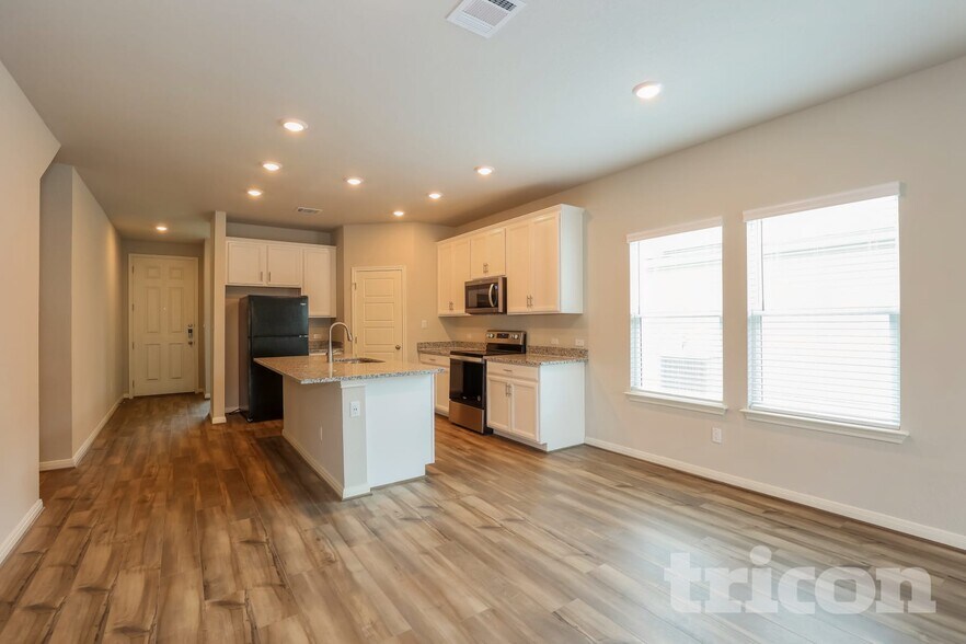 Building Photo - 13511 Emerson Wy