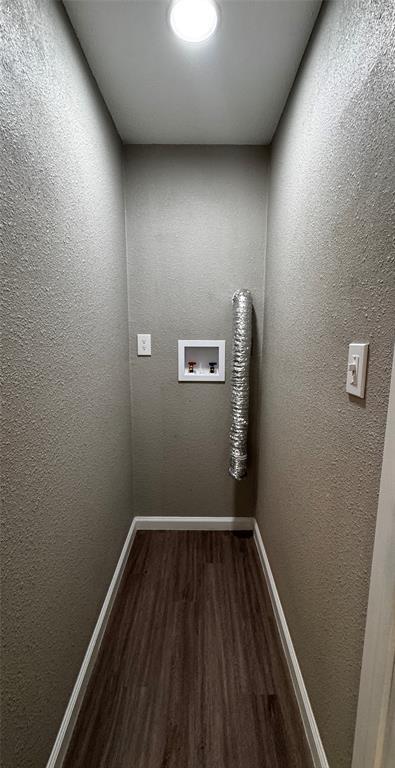 Building Photo - 206 W N Loop Blvd