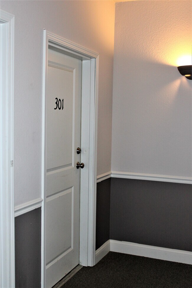 Building Photo - 4511 Twain Cir