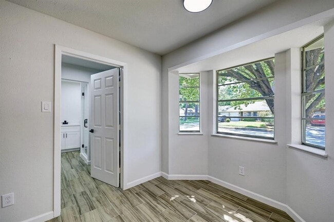 Building Photo - 9723 Galston Ln