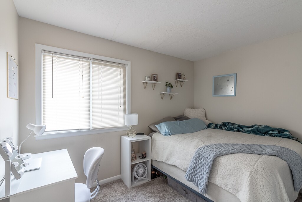 Building Photo - 2219 Marwood Dr