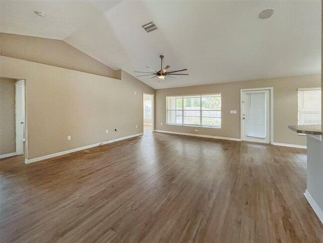 Building Photo - 3012 Kacher Rd