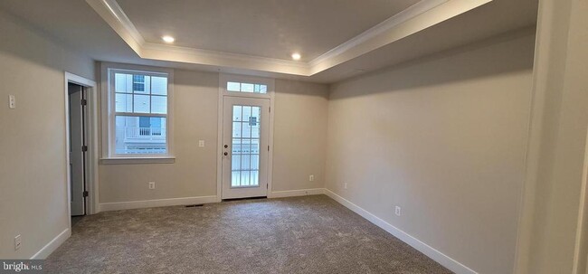 Building Photo - 4940 MacDonough Pl