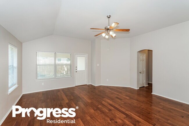 Building Photo - 7617 Rainbow Creek Dr