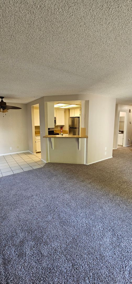 Building Photo - 715 Mikkelsen Dr