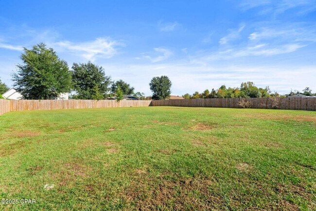 Building Photo - Beautiful Home w/ Modern Upgrades on Half an Acre – Ideal for Long-Term Rental!