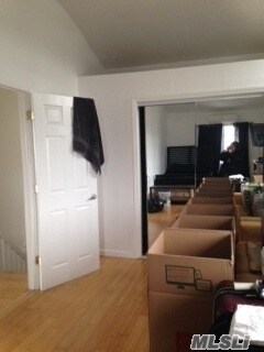 Building Photo - 10 Milton Rd