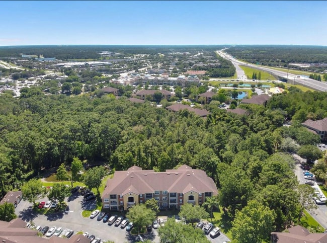 Building Photo - 713 Crest Pines Dr