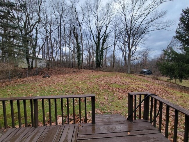 Building Photo - 137 Rosemont Dr