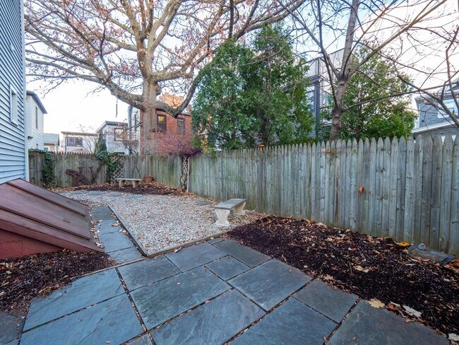 Building Photo - 36 Tremont St