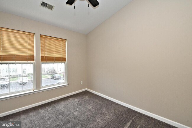 Building Photo - 3435 Westview Dr