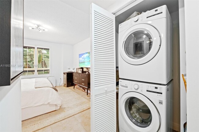 Building Photo - 3540 Main Hwy