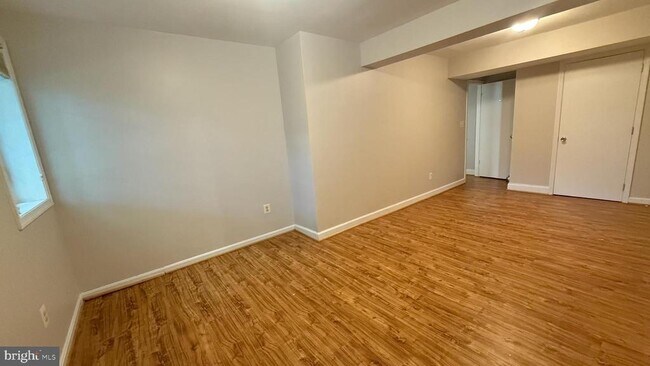 Building Photo - 8704 Victory Ln