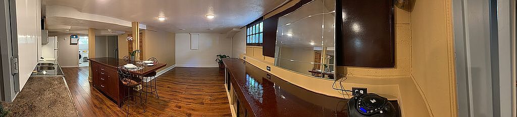 Open concept living area - 1923 High St SE