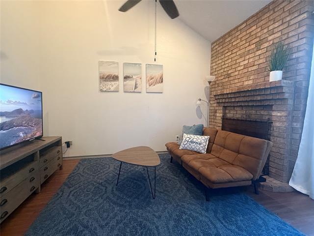 Primary Photo - 3205 Wabash Ave