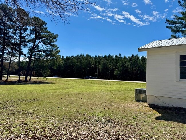 Building Photo - Convenient and Comfy home in Franklinton