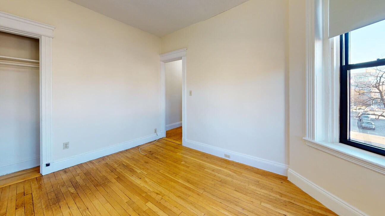 Building Photo - 1188 Commonwealth Ave