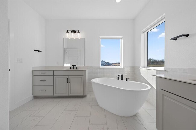 Building Photo - 5902 Rangeland Rd