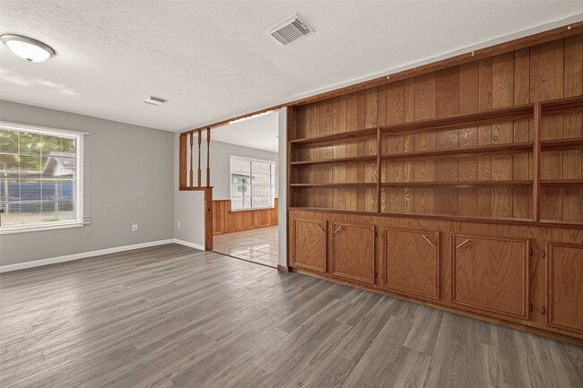 Building Photo - 1449 Mesquite St