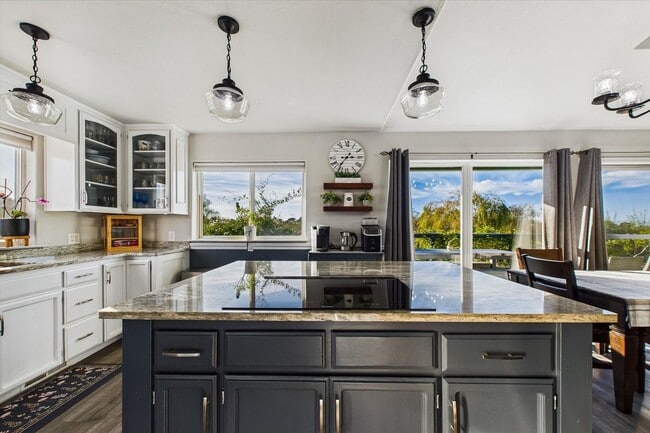 Building Photo - Custom Home on Property just outside of Eureka!