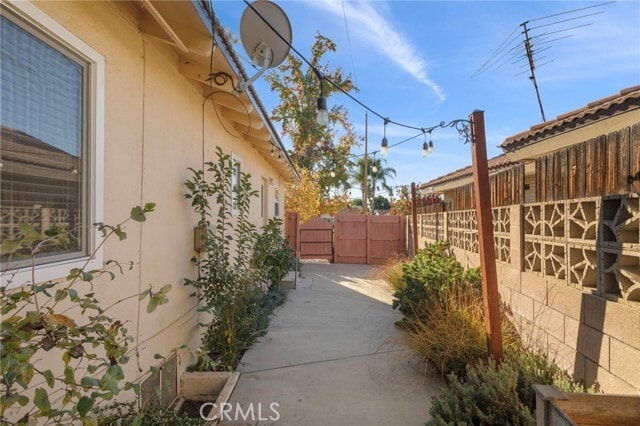 Building Photo - 26 N Michigan St