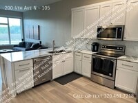 Building Photo - 200 4th Ave N