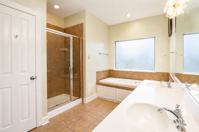 Building Photo - 9714 Kapri Ln
