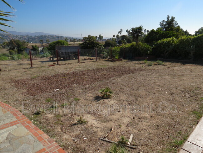 Building Photo - 8458 Golden Ave