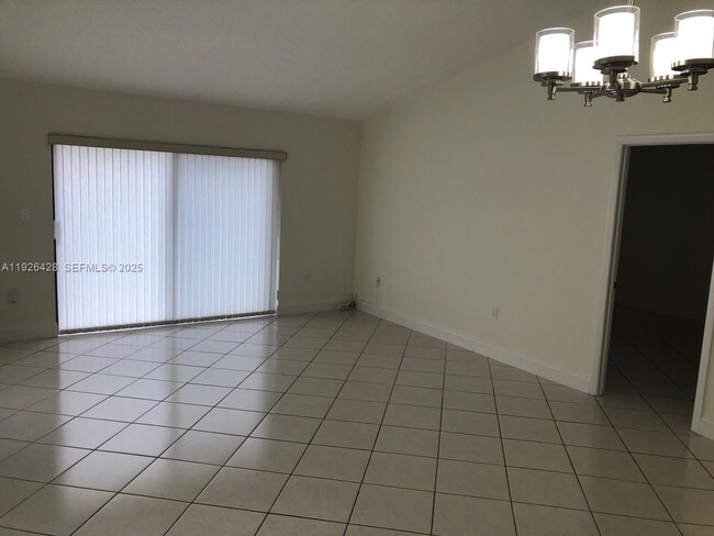 Building Photo - 9044 SW 112th Ct