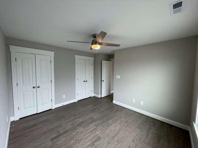 Building Photo - 7733 Barefoot Rd