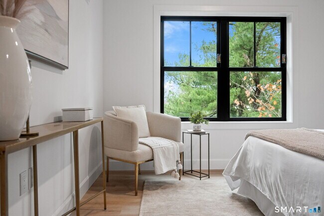 Building Photo - 131 Beach Rd