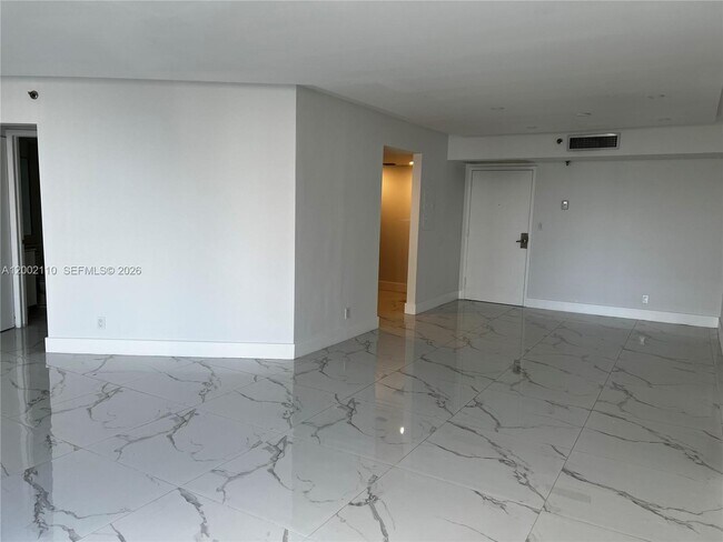 Building Photo - 3300 NE 192 St