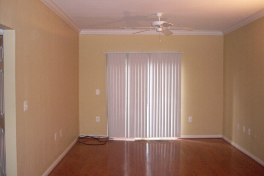 Building Photo - 11320 Aristotle Dr