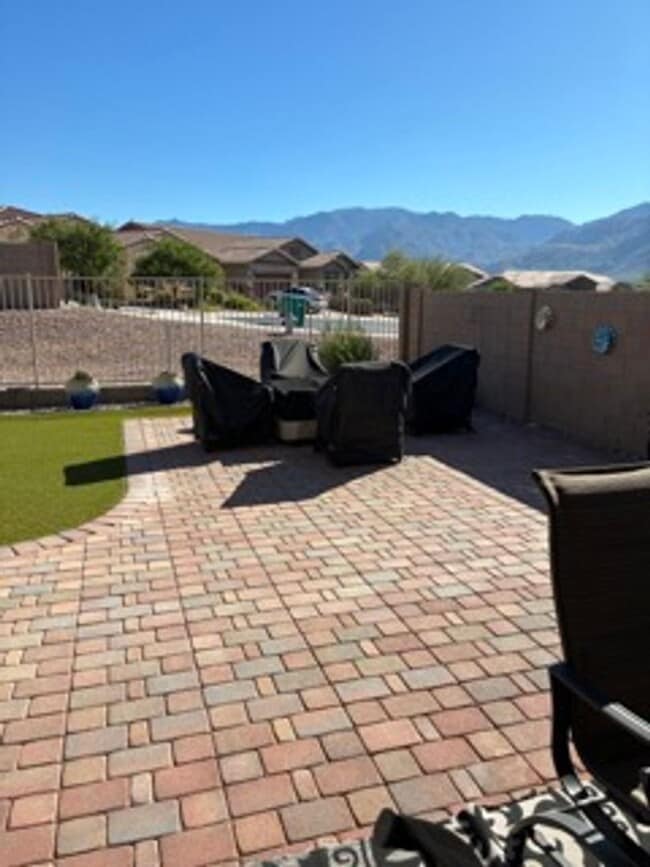 Building Photo - STUNNING NEWER HOME- GATED