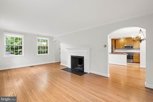 Building Photo - 5222 Duvall Dr