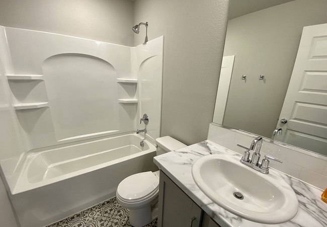 Building Photo - 508 Bobcat Ct