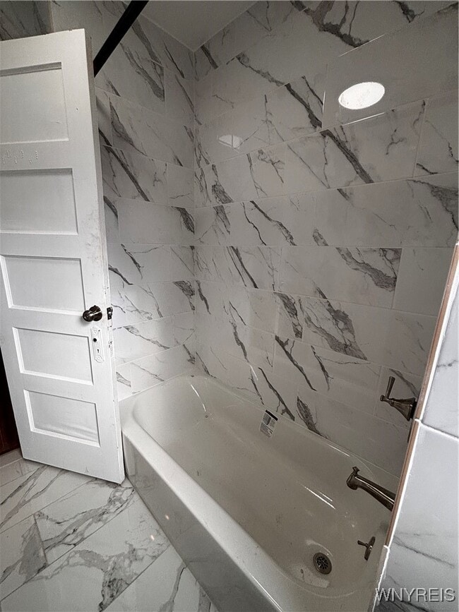 Building Photo - 432 Wohlers Ave