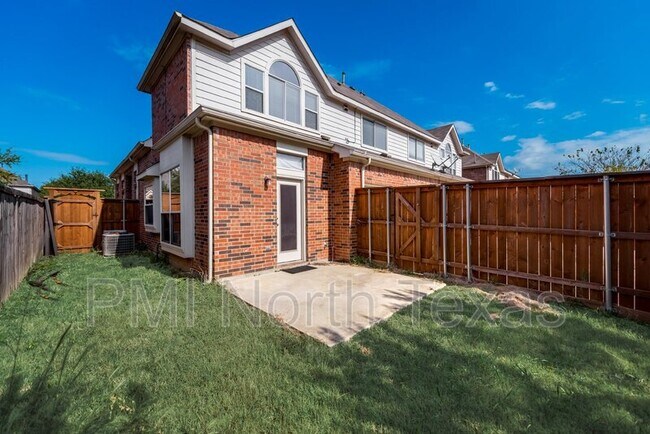 Building Photo - 11531 Chaucer Dr