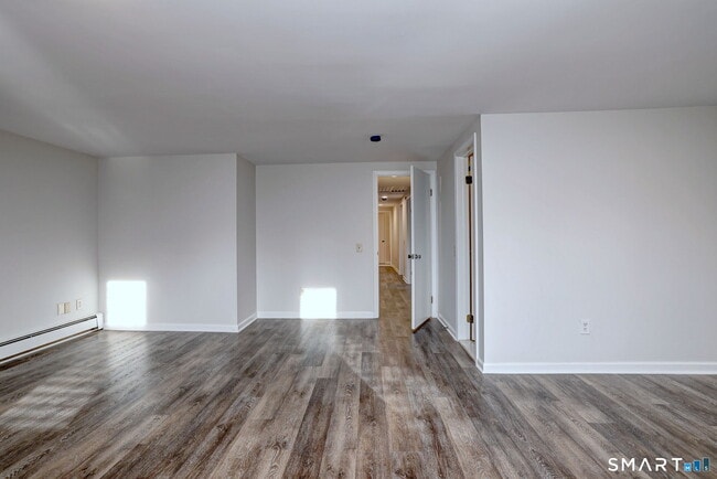 Building Photo - 5160 Madison Ave