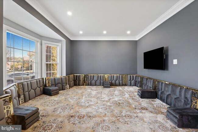 Building Photo - 6355 Highgrove Park Ct