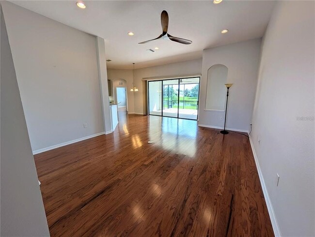 Building Photo - 5303 Moon Shell Dr